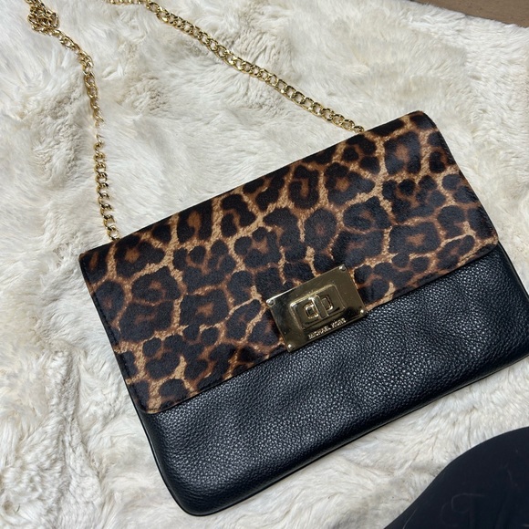 Michael Kors Handbags - Michael kors bag